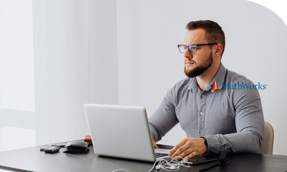 Analista trabajando con MATLAB para visualizar y modelar datos científicos