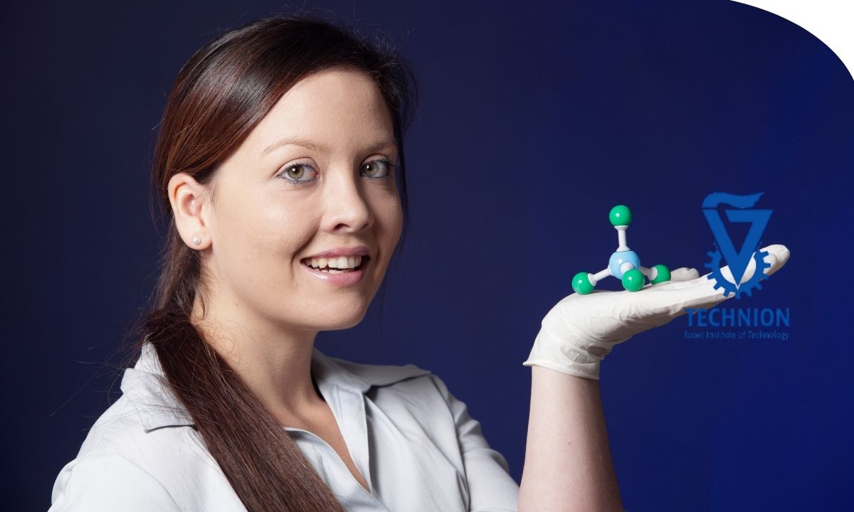 Investigador analizando nanomateriales y nanosensores en un laboratorio de nanotecnología