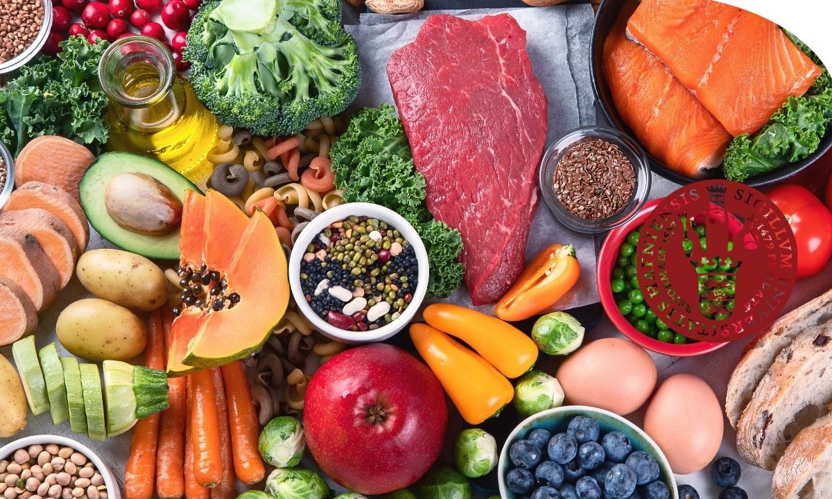 Alimentos característicos de la dieta nórdica como pescado, cereales integrales y verduras frescas