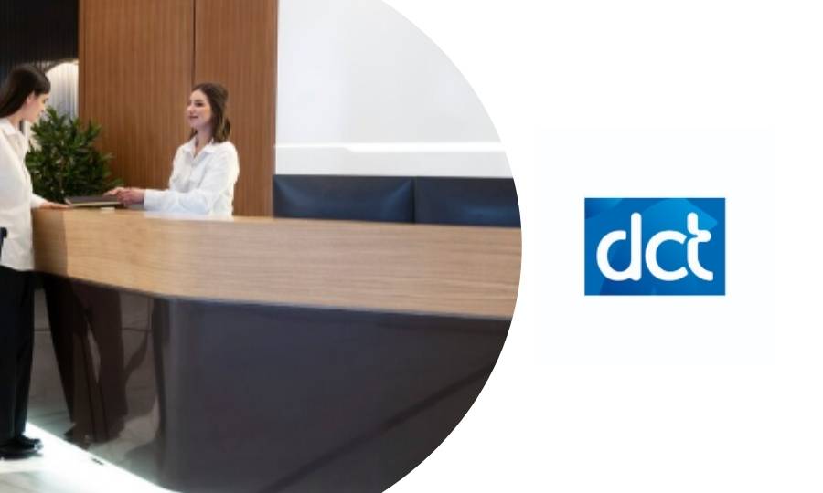 curso de operaciones en la recepción de un hotel